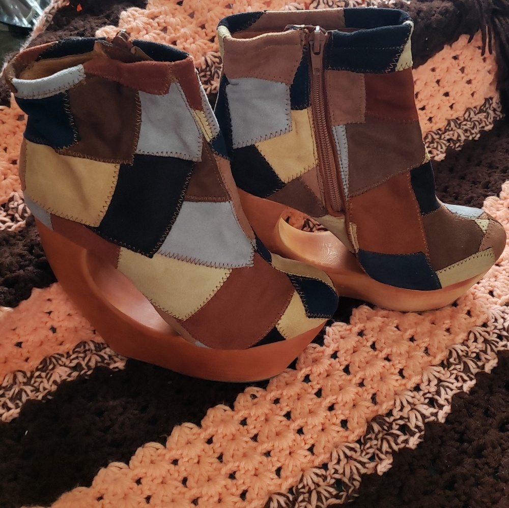 Jeffrey Cambell Havana Last Wood Suede Platform